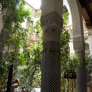 riad-al-bartal.hotelfesmorocco.com/