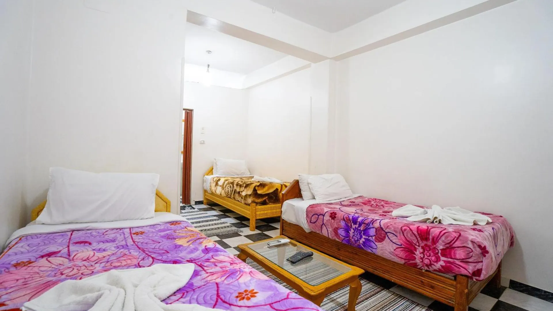Venus Hotel Luxor 日本人 大歓迎 0*,  이집트