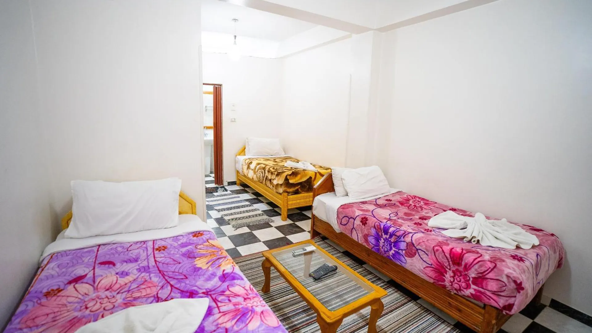 Venus Hotel Luxor 日本人 大歓迎 0*,  مصر